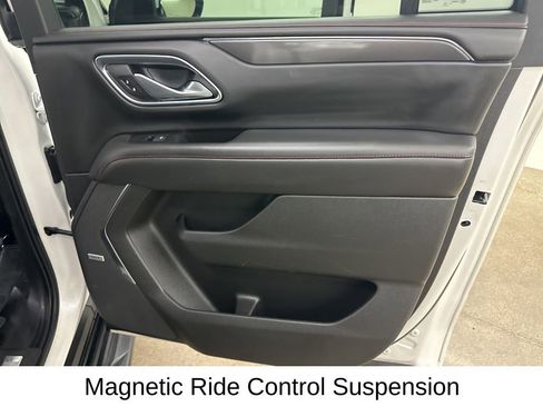 Certified 2022 Chevrolet Suburban RST w/ Sport Performance Package image 27