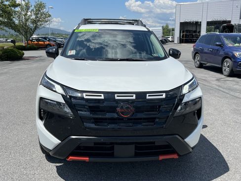 Used 2025 Nissan Rogue SV w/ Rock Creek Premium Package AWD/4WD image 12