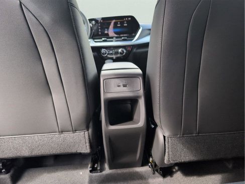 New 2026 Chevrolet Trax LT w/ Driver Confidence Package image 14