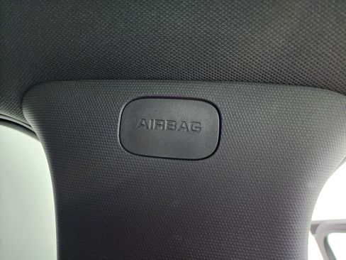 Used 2022 Chevrolet TrailBlazer RS w/ Convenience Package image 40