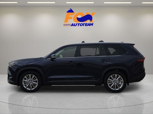 New 2026 Toyota Grand Highlander AWD image 2