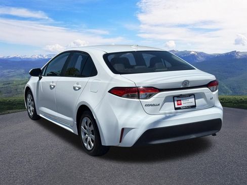 Used 2024 Toyota Corolla LE FWD image 3