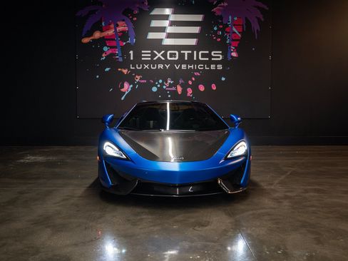Used 2019 McLaren 570S Spider RWD image 5