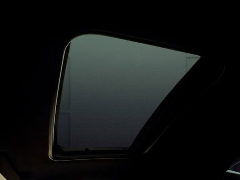 Used 2020 Chevrolet Camaro LT w/ RS Package image 14