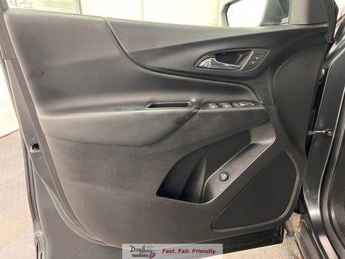 Used 2022 Chevrolet Equinox LT FWD image 25