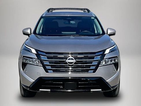 Certified 2025 Nissan Rogue Platinum AWD/4WD image 3