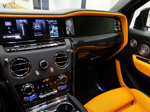 New 2027 Rolls-Royce Cullinan Black Badge AWD/4WD image 41
