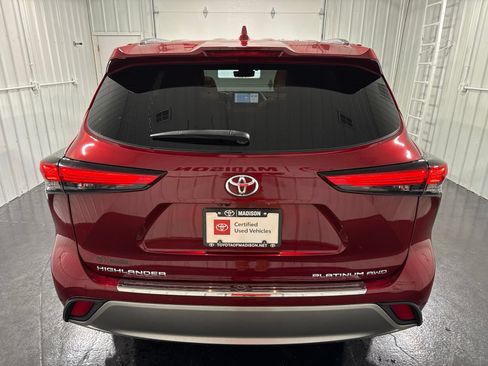 Used 2021 Toyota Highlander Platinum AWD/4WD image 46