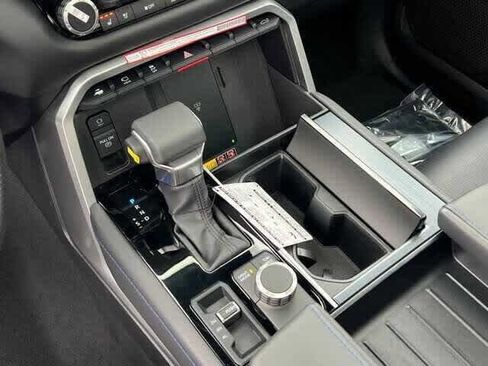 New 2025 Toyota Tundra Platinum image 26