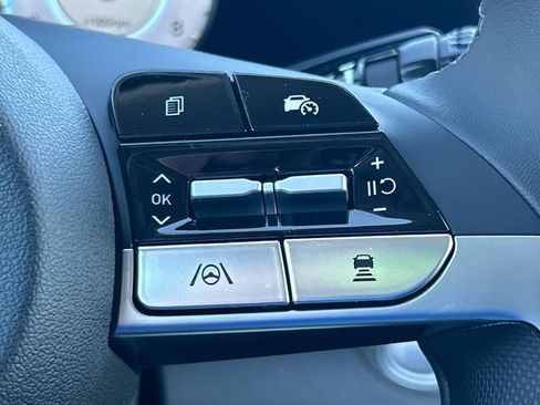 New 2026 Hyundai Elantra Limited image 25