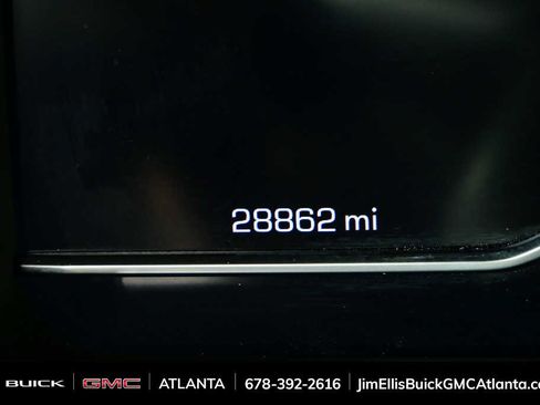 Used 2025 GMC Sierra 1500 SLT image 8