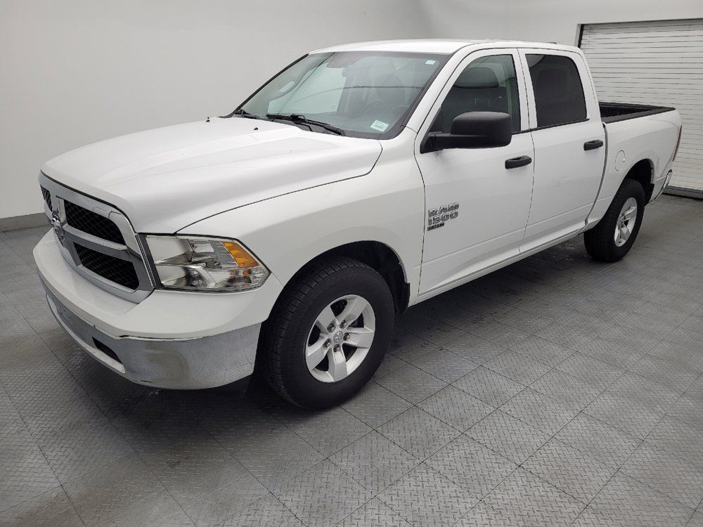 Used 2022 RAM 1500 Classic SLT RWD image 2