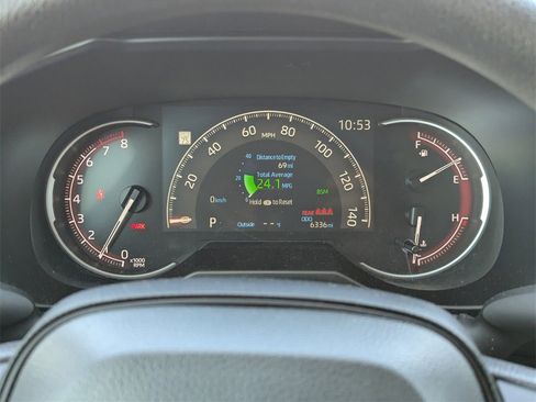 Certified 2025 Toyota RAV4 LE image 15