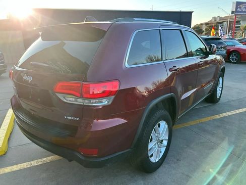 Used 2018 Jeep Grand Cherokee Laredo RWD image 6