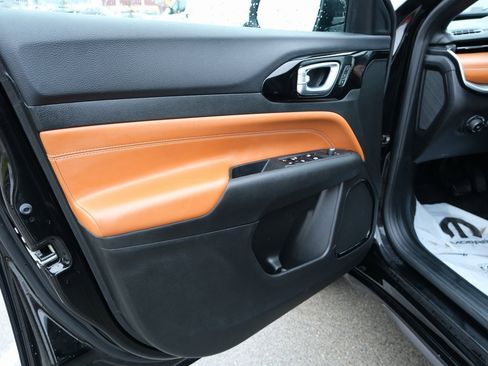 Used 2024 Jeep Compass Limited w/ Elite Group image 15