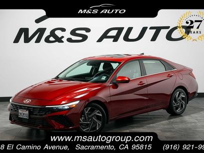 Used 2024 Hyundai Elantra SEL w/ Convenience Package