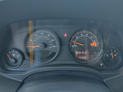 Used 2016 Jeep Patriot High Altitude FWD image 23