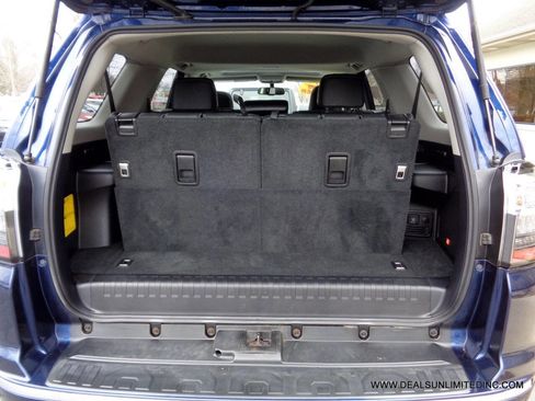 Used 2015 Toyota 4Runner Limited image 22
