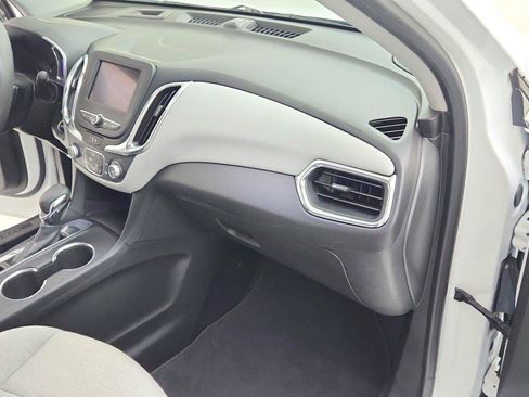 Used 2022 Chevrolet Equinox LT FWD image 26