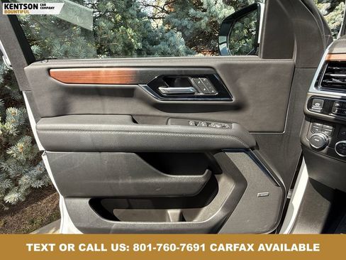 Used 2025 GMC Yukon XL Denali AWD/4WD image 21