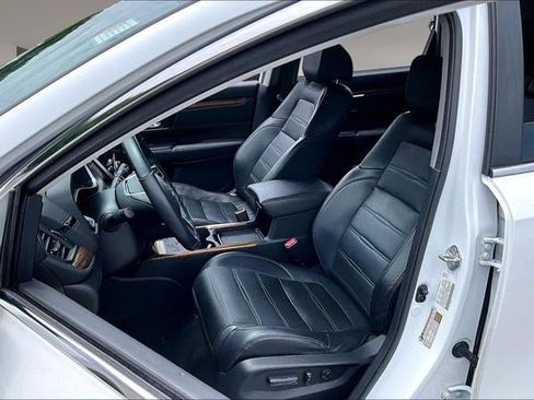 Certified 2020 Honda CR-V Touring image 19