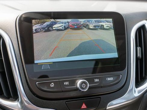 Used 2019 Chevrolet Equinox LT w/ Sun & Navigation Package AWD/4WD image 25
