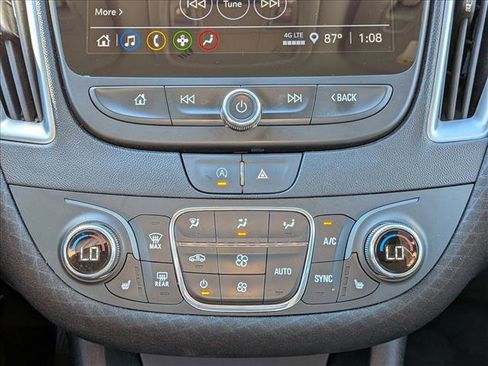 Used 2024 Chevrolet Malibu LT image 14