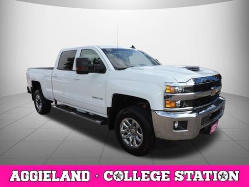Used 2017 Chevrolet Silverado 2500 LT w/ LT Convenience Package AWD/4WD image 3