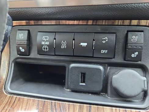 Used 2015 GMC Acadia Denali image 27