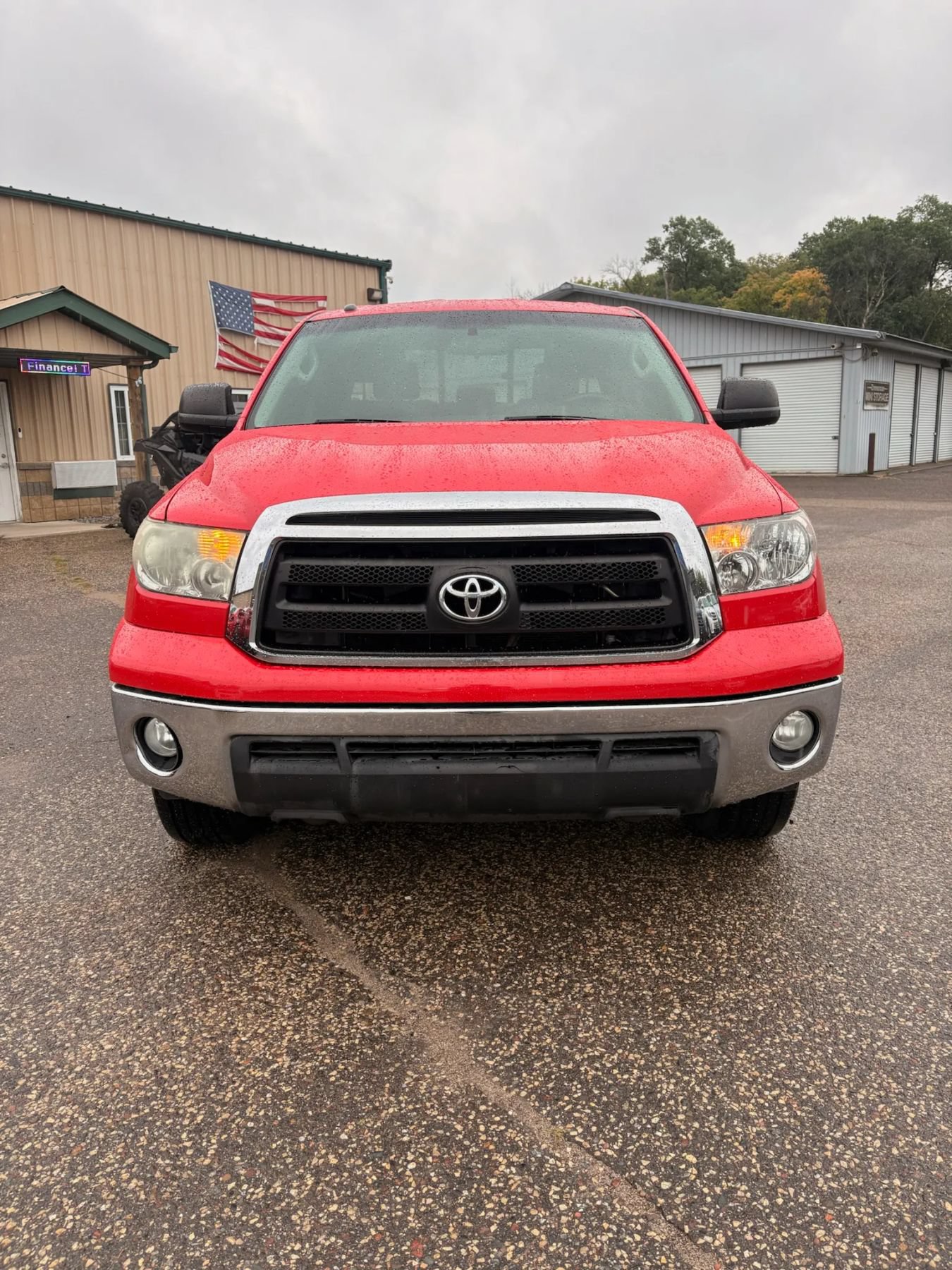 Used 2011 Toyota Tundra 4x4 Double Cab w/ SR5 Pkg image 2