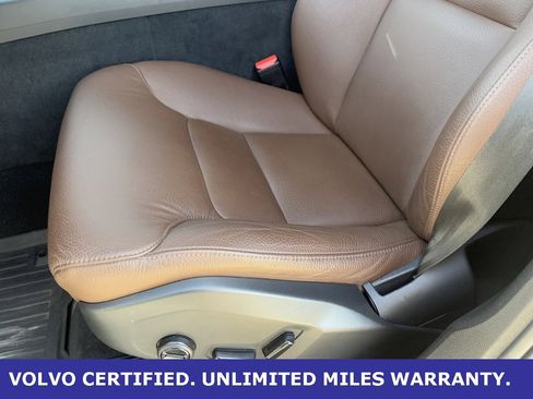 Certified 2023 Volvo XC60 B5 Plus w/ Protection Package Premier image 31