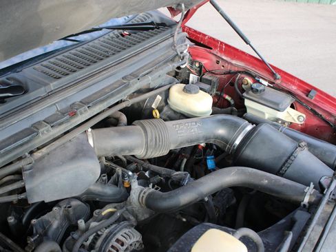 Used 2002 Ford Excursion XLT image 26