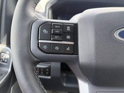 New 2026 Ford F350 Lariat w/ Black Appearance Package AWD/4WD image 18