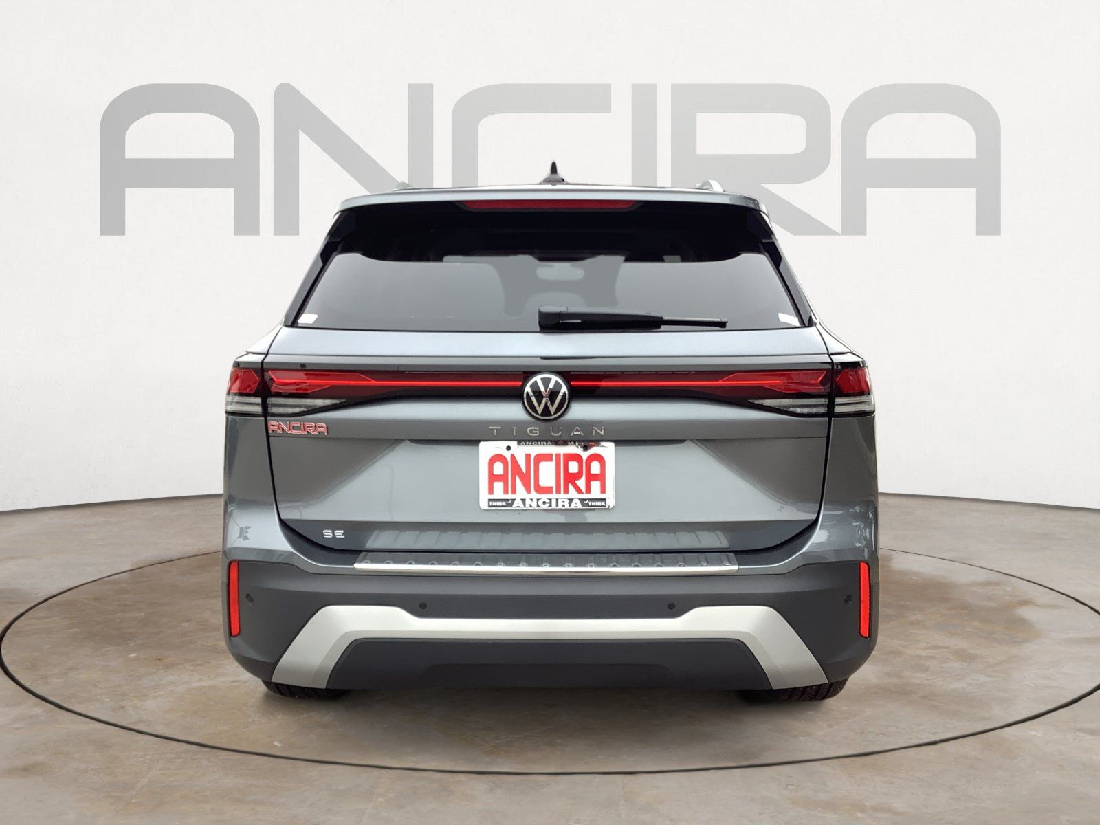 New 2026 Volkswagen Tiguan SE FWD image 7