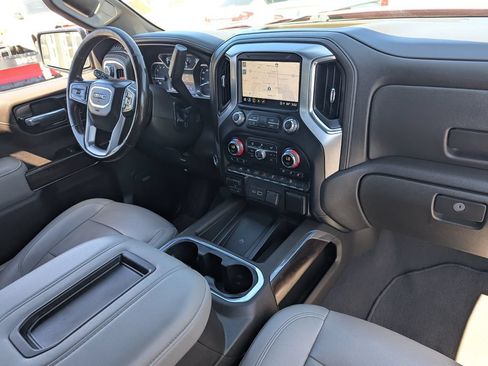 Used 2022 GMC Sierra 1500 SLT w/ SLT Premium Plus Package AWD/4WD image 40