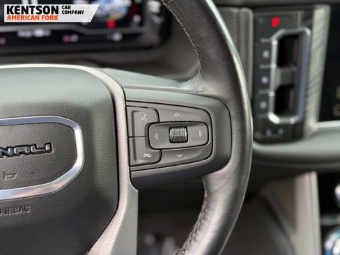 Used 2022 GMC Yukon XL Denali w/ Max Trailering Package AWD/4WD image 18