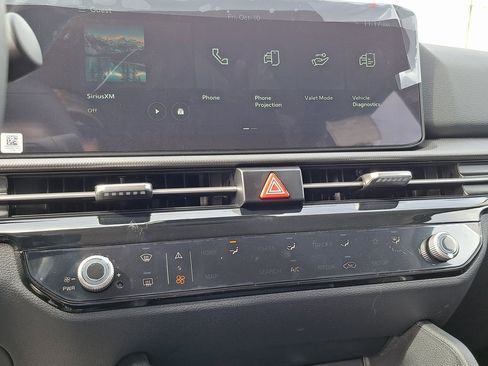 New 2026 Kia Sportage LX image 10