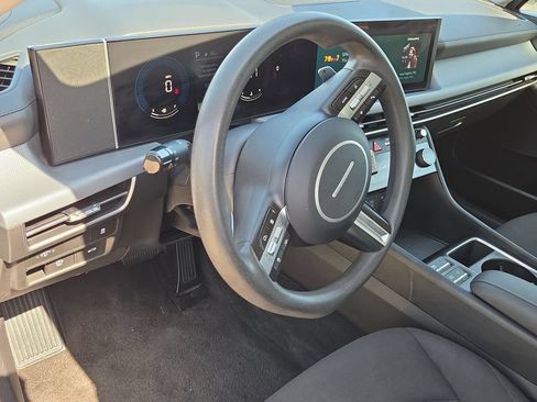 Used 2025 Hyundai Sonata SEL FWD image 15