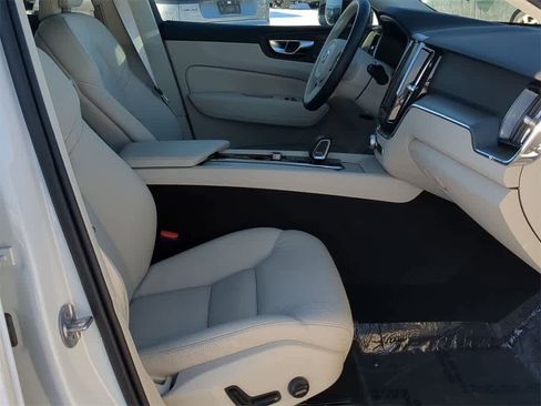 Used 2025 Volvo XC60 T8 Core w/ Protection Package Premier image 20