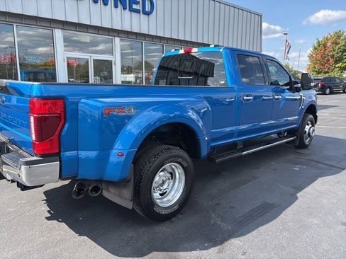 Used 2021 Ford F350 Lariat w/ Lariat Ultimate Package image 3