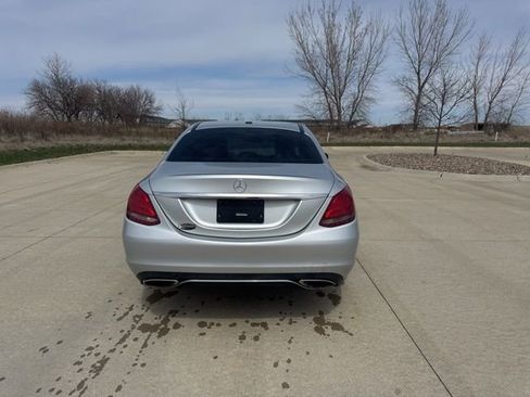 Used 2015 Mercedes-Benz C 300 4MATIC Sedan image 4