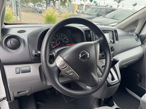 Used 2019 Nissan NV200 S FWD image 21