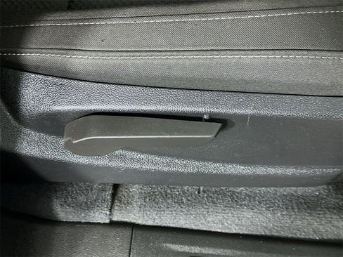 Used 2019 Chevrolet Colorado LT w/ LT Convenience Package image 22