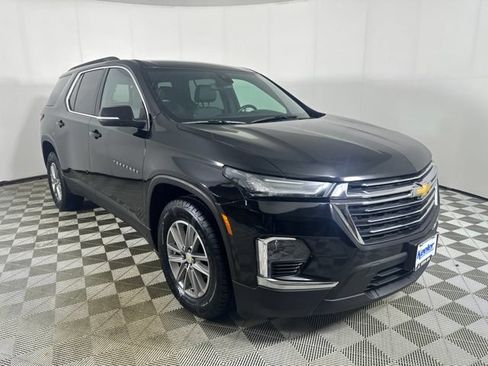Used 2022 Chevrolet Traverse LT AWD/4WD image 1