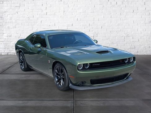Used 2022 Dodge Challenger R/T Scat Pack RWD image 1