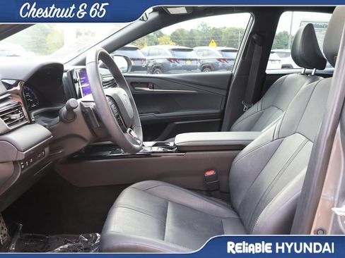 Used 2025 Toyota Camry XSE FWD image 22