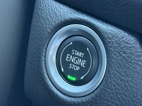 Used 2024 Cadillac XT4 Sport AWD/4WD image 18