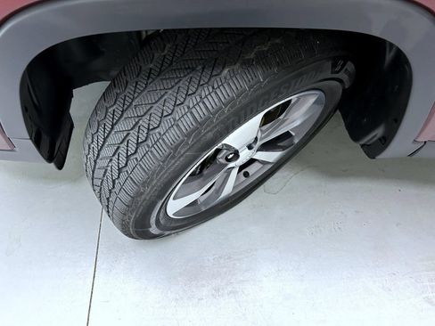 Used 2019 Jeep Cherokee Limited AWD/4WD image 23