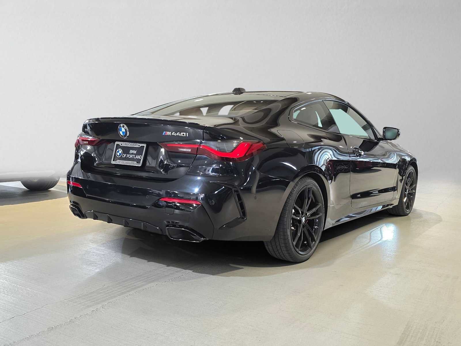 Used 2024 BMW 440i xDrive Coupe AWD/4WD image 3
