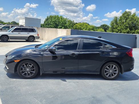 Used 2020 Honda Civic EX image 2